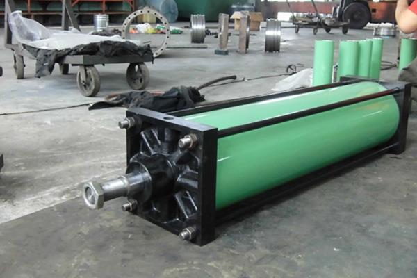 400大气缸1.jpg 400大气缸1.jpg